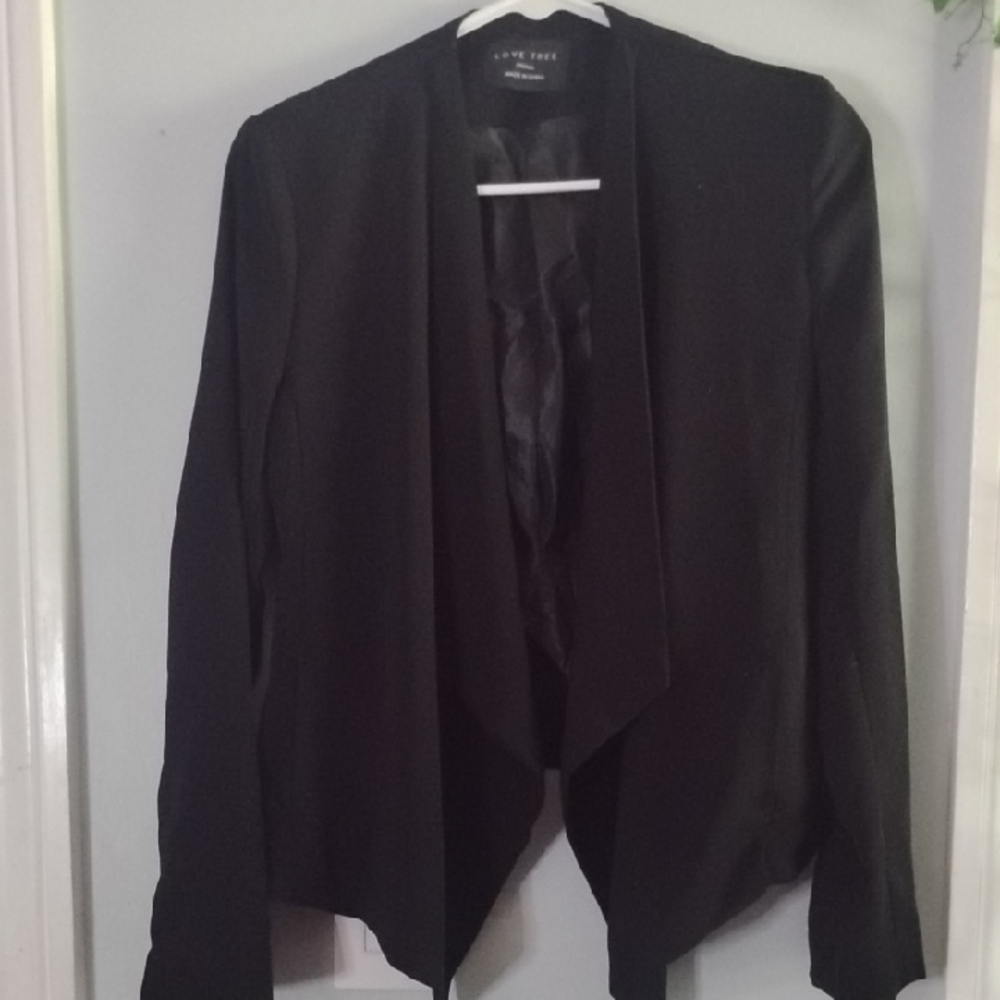 Love Tree Black Blazer Modern Open Front Design